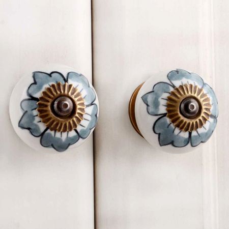 Grey Hibiscus Flower Knob